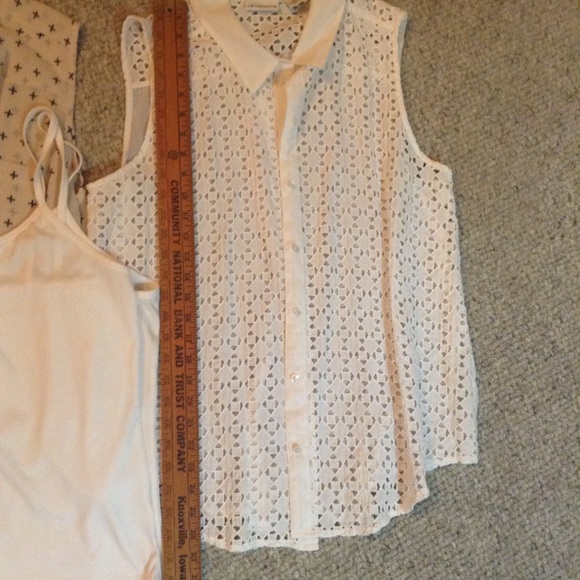 Sleeveless Shirts & Camisole - Picture 2 of 4